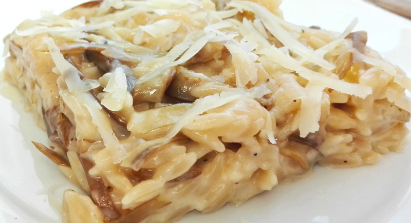 Risotto con funghi champignon, broccoli e parmigiano