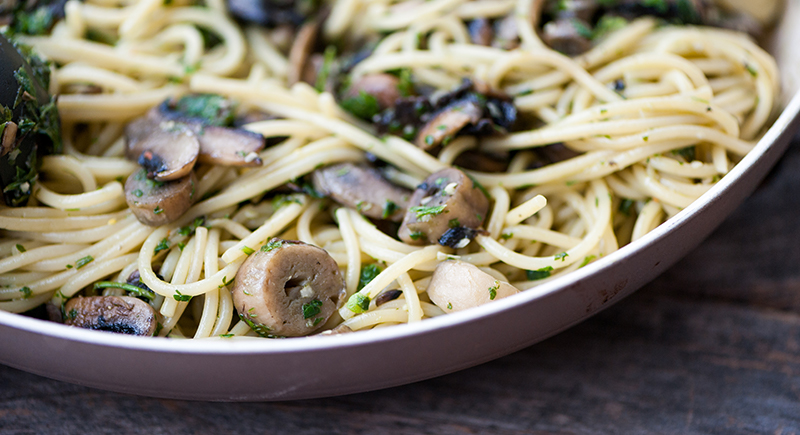 Spaghetti con funghi pioppini