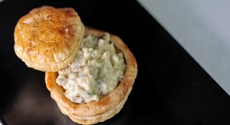 Vol au vent con pollo e champignon (Bouche’es a’ la Reine)