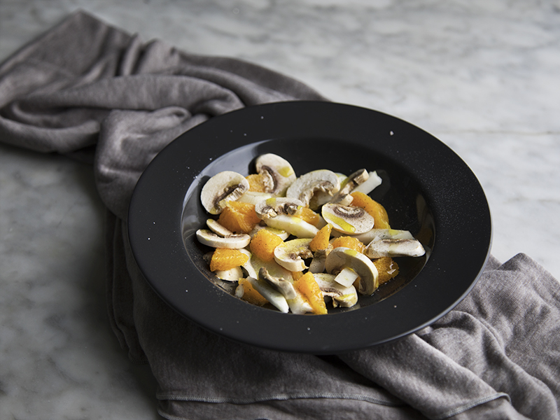 Insalata di champignon con arancia e finocchi