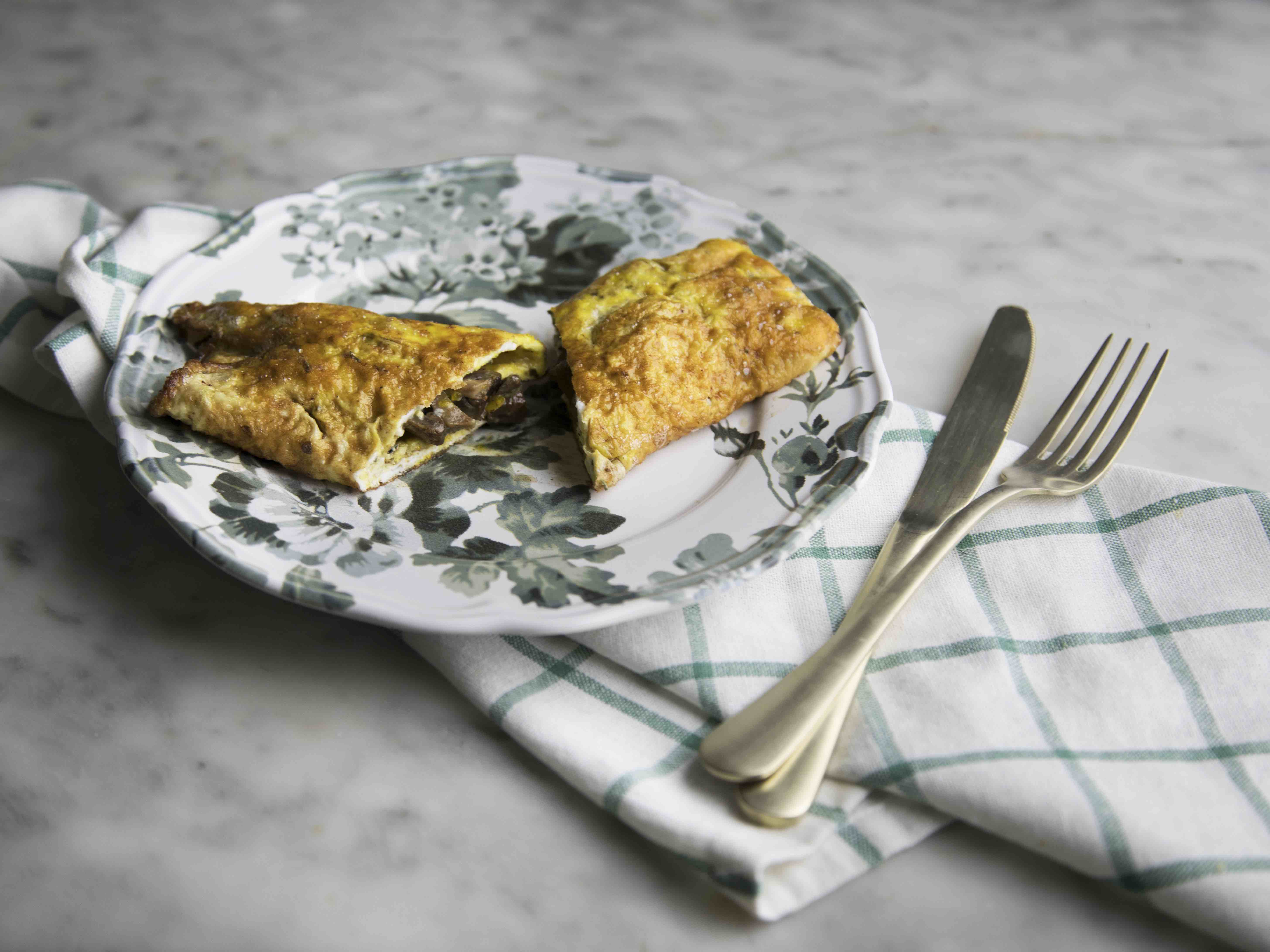 Omelette con sugo di funghi bianco al marsala