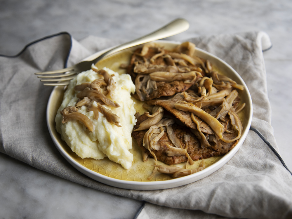 Purè di patate con straccetti di manzo con funghi